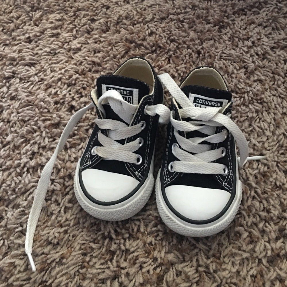 Black converse